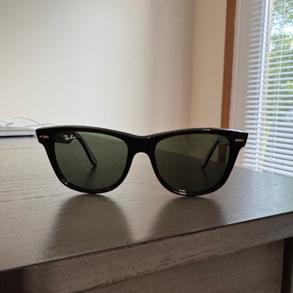 Ray-Ban Classic Black Sunglasses “Original Wayfarer Classic”